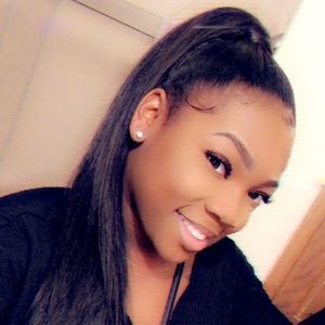 Meet your Posher, Devonne